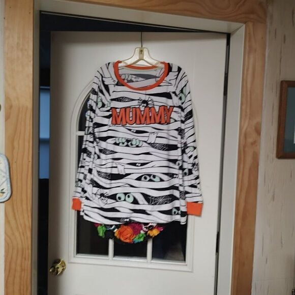 Celebrate Halloween Mummy Glow In The Dark Pajama Set Size Women's L Worn 1 Time - Picture 1 of 4